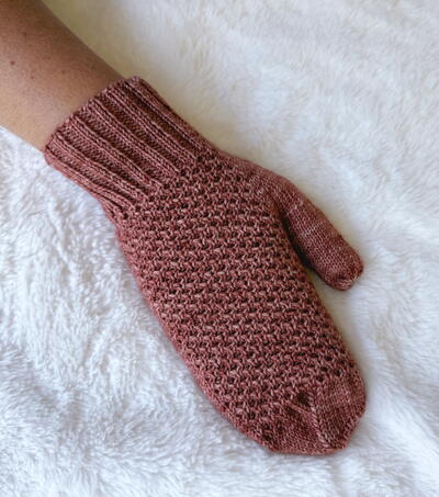 Ray Of Honey Mittens