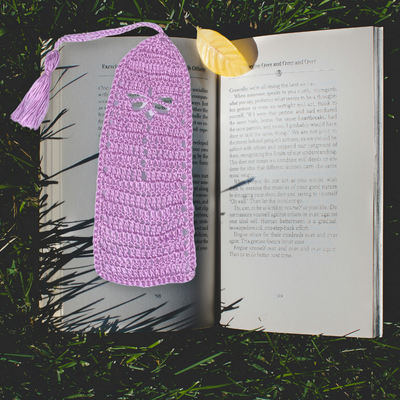 Dragonfly Drift Crochet Bookmark