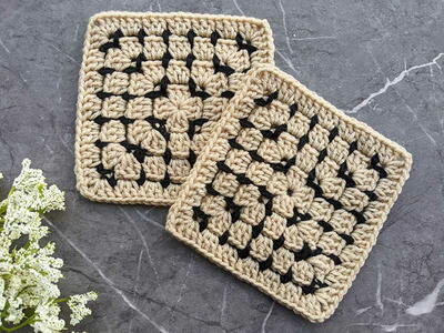 Pillow Granny Square