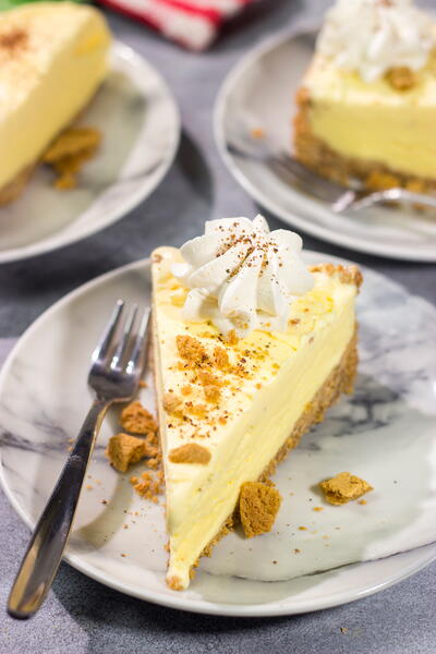 Eggnog Ice Cream Pie