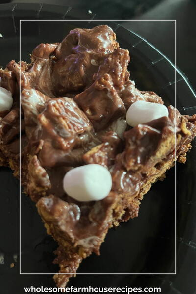 Easy No-bake Golden Grahams S’mores Bars Recipe