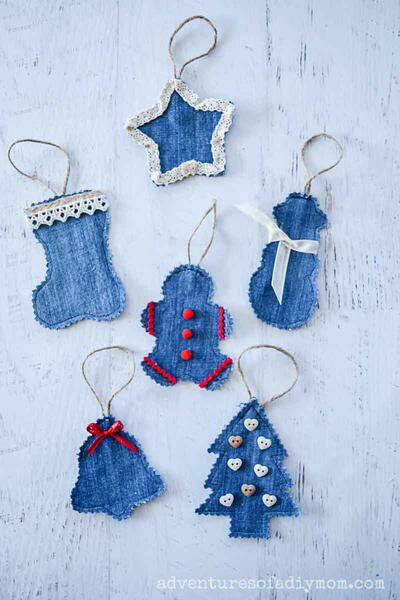 Easy Christmas Ornaments From Denim