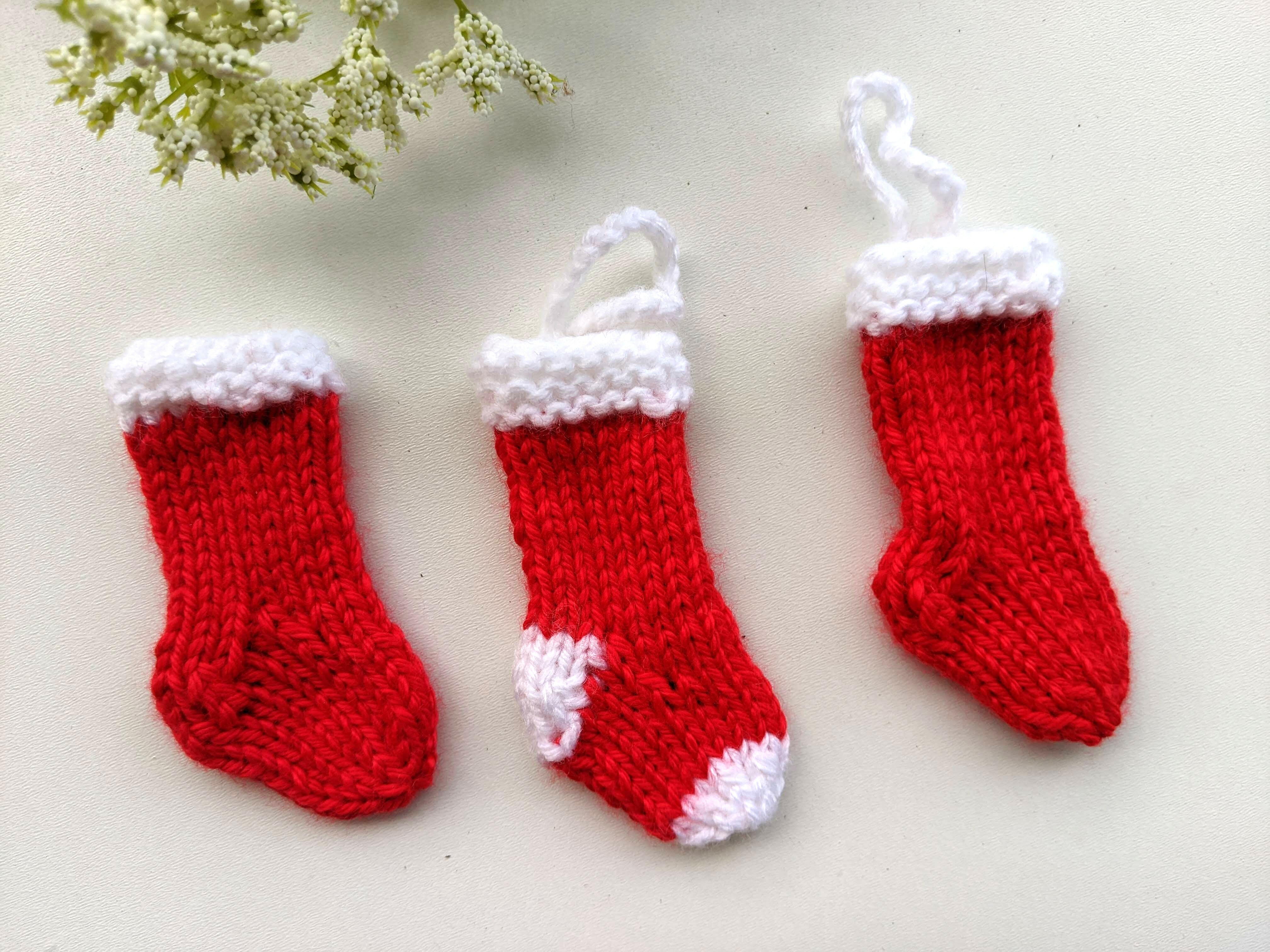 Mini Santa Sock | AllFreeKnitting.com