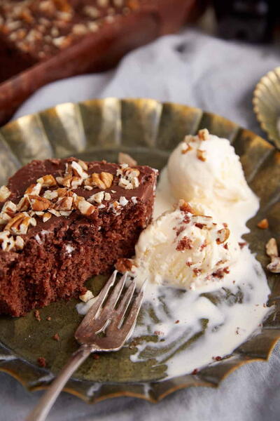 Sweet Southern Chocolate Coca-cola Cake