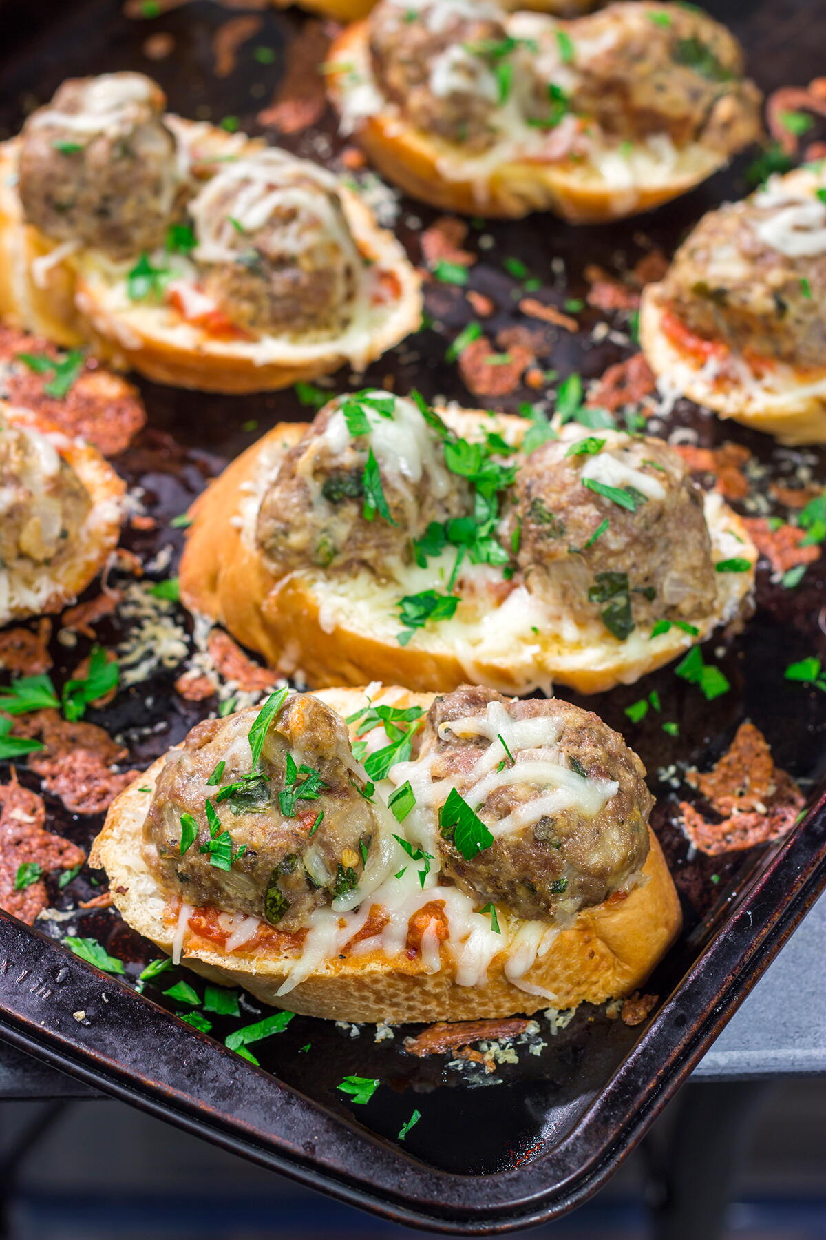 Open Faced Meatball Sandwiches | RecipeLion.com