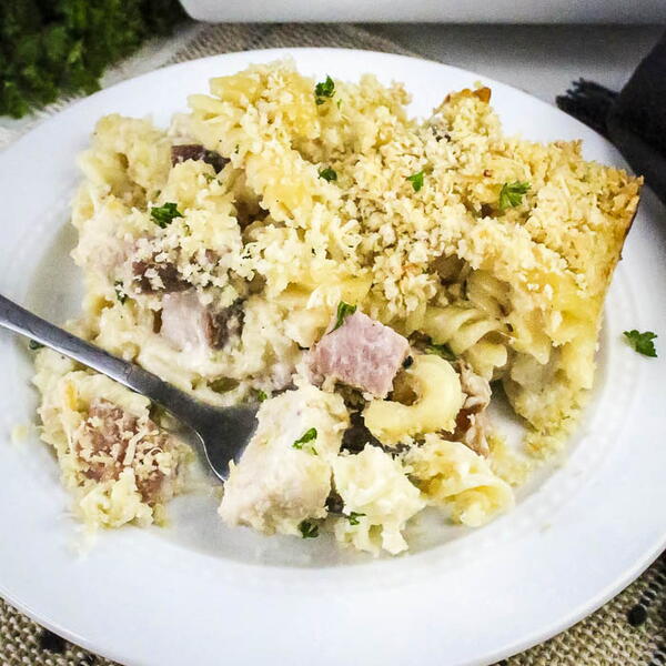 Baked Chicken Cordon Bleu Pasta Casserole
