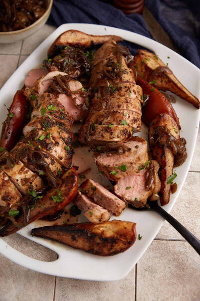 Oven Baked Pork Tenderloin With Pears And Sweet Onions