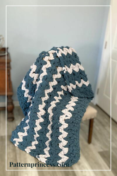 Blue Spruce Chunky Throw Blanket Crochet Pattern