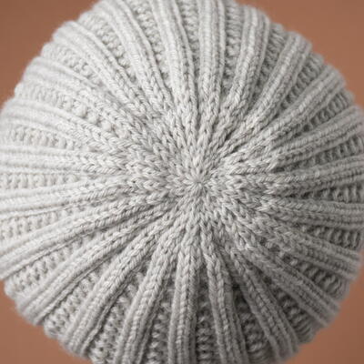 How To Close The Top Of A Knit Hat