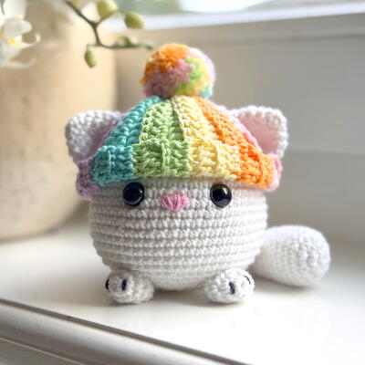 Molly The Cat - Free Amigurumi Crochet Pattern