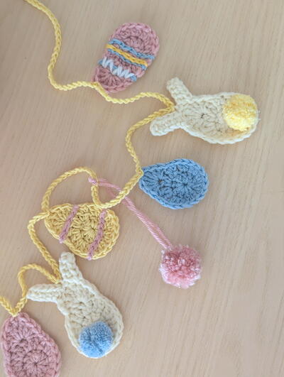 Crochet Easter Garland