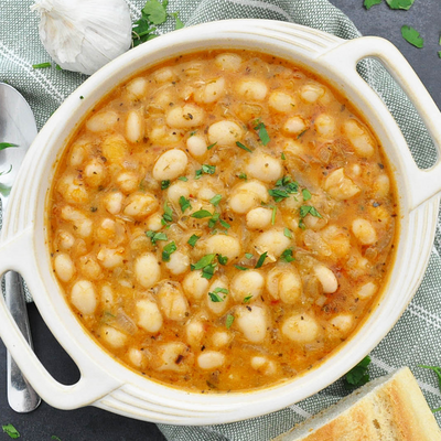 These White Beans Are Spain’s Best-kept Secret | Alubias En Adobillo