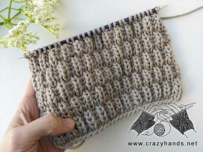 Fisherman’s Rib Stitch In A Checkerboard Pattern
