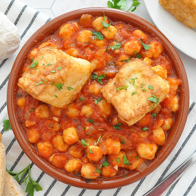 Tomato Chickpeas With Crispy Fish | Classic Recipe From Jaén Spain