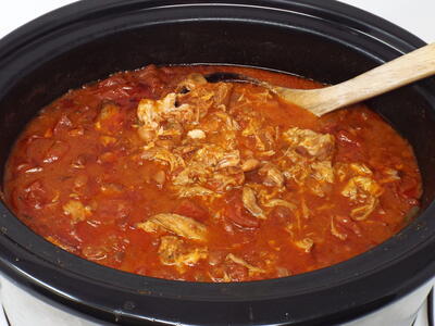 Slow Cooker Pulled Pork And Pinto Bean Chili