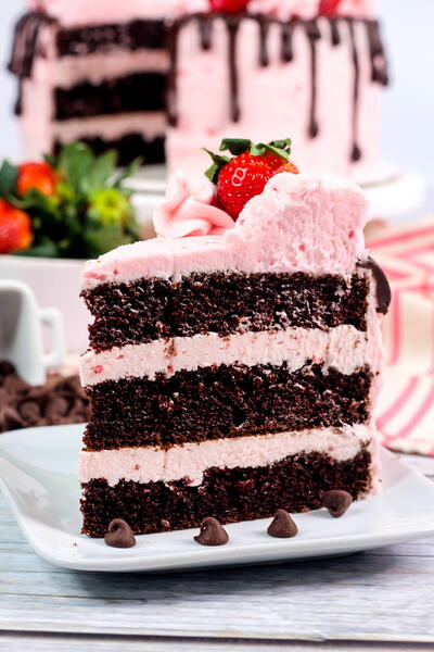 Chocolate Covered Strawberry Cake