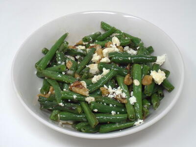 Green Bean And Walnut Salad With Feta Cheese