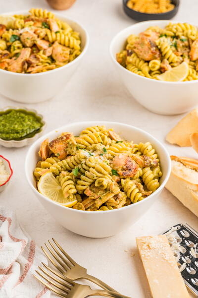 Creamy Salmon Pesto Pasta