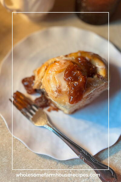 Homemade Strawberry Sweet Rolls Recipe