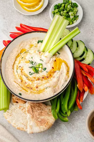 Lemon And Garlic White Bean Dip