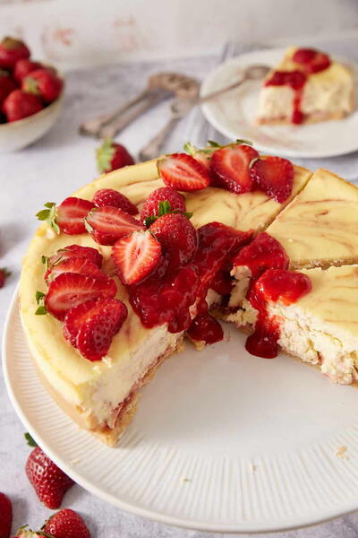 Strawberry Swirl Cheesecake With Shortbread Crust