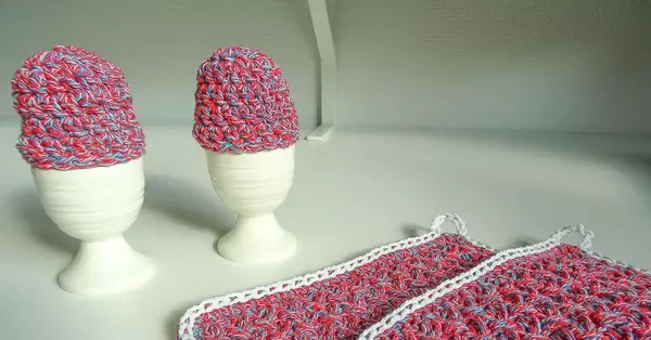 Your Favorite Egg Warmers – Free Crochet Pattern