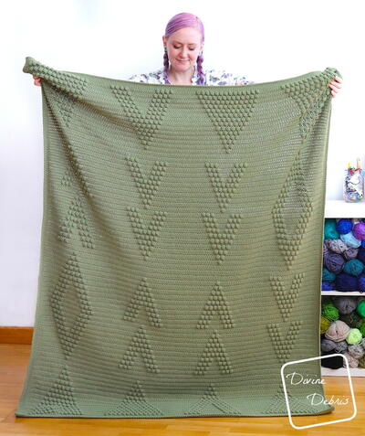 Diamonds And Arrows Bobble Blanket 