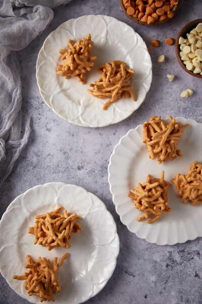 No-bake White Chocolate Butterscotch Haystack Cookies