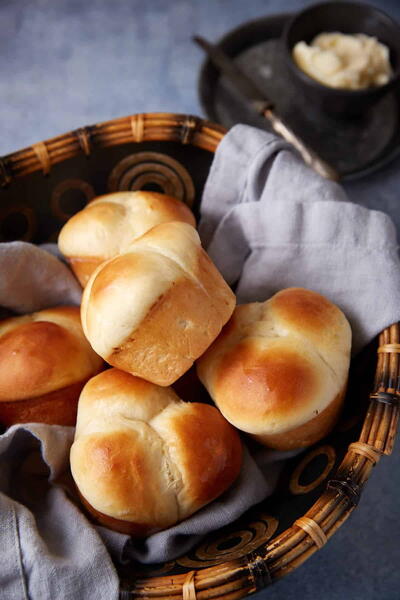 Brioche Dinner Rolls (soft, Buttery, Make-ahead)