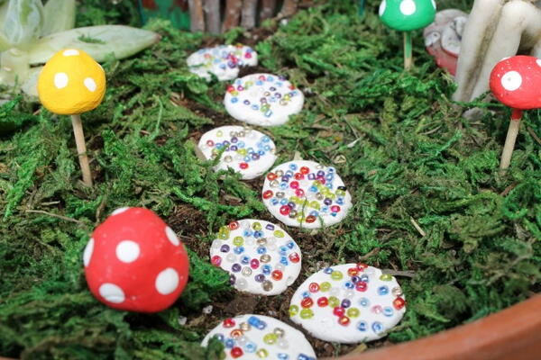 Fairy Garden Stepping Stone Tutorial