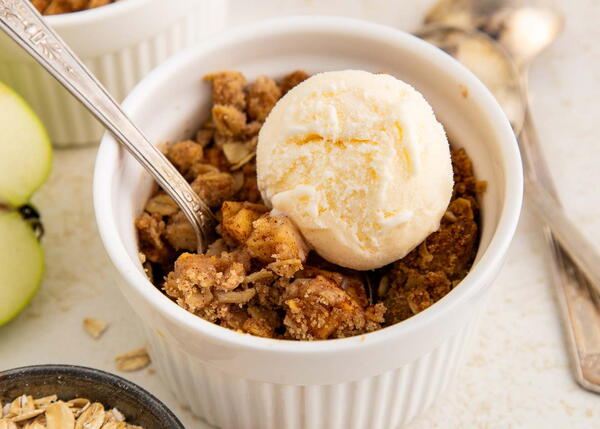 Air Fryer Apple Crisp