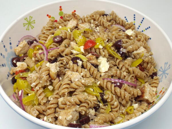 Mediterranean Chicken Pasta Salad