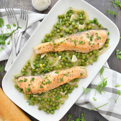 Classic Spanish Salmon And Peas