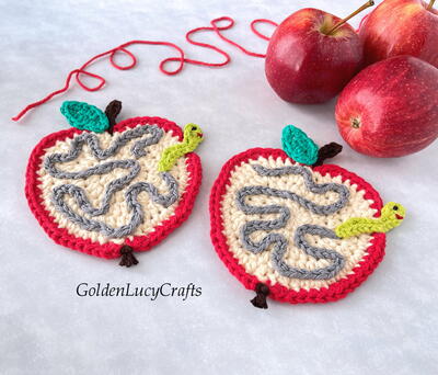 Crochet Pattern Apple With Worm