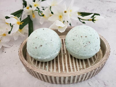 Easy Diy Eucalyptus Bath Bombs
