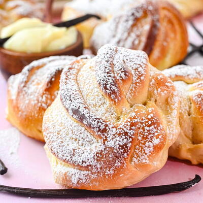 Custard Buns