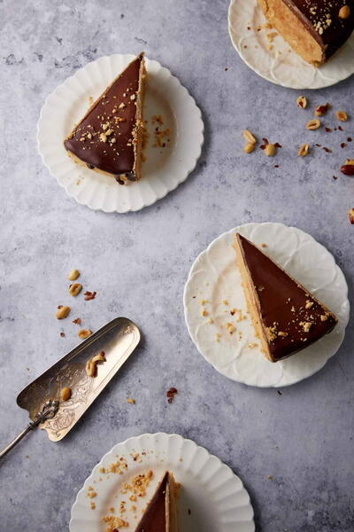 No Bake Peanut Butter Pie With Chocolate Ganache
