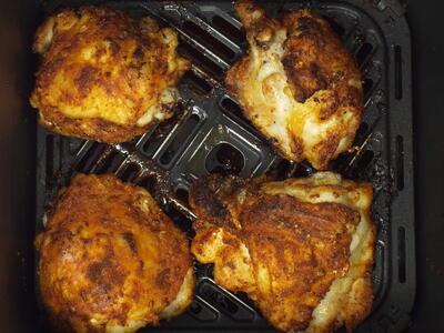 Crispy Air Fryer Chicken Thighs