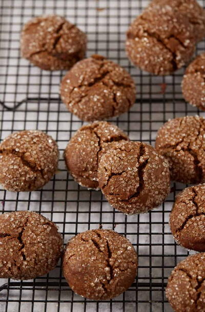 Soft And Chewy Molasses Crinkle Cookies